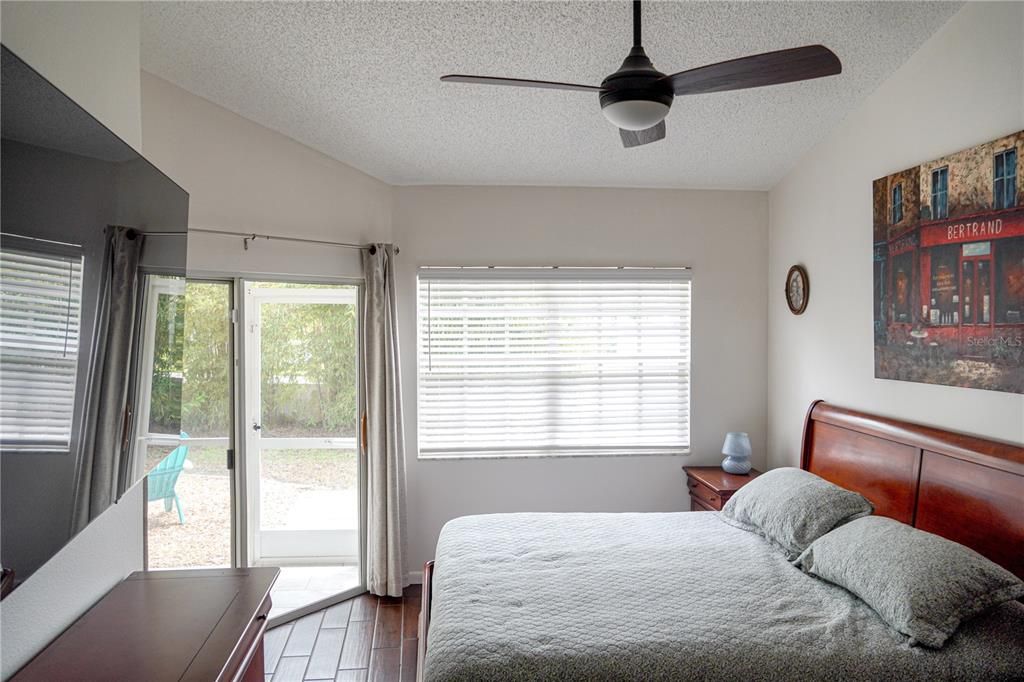 For Sale: $339,000 (3 beds, 2 baths, 1464 Square Feet)
