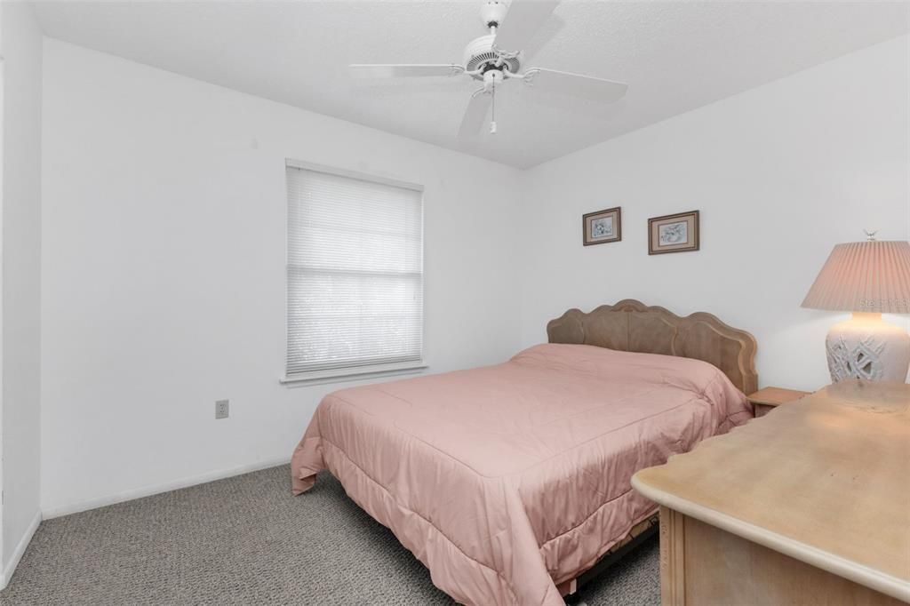 Active With Contract: $260,000 (2 beds, 2 baths, 1520 Square Feet)