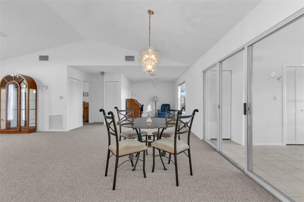 Active With Contract: $260,000 (2 beds, 2 baths, 1520 Square Feet)