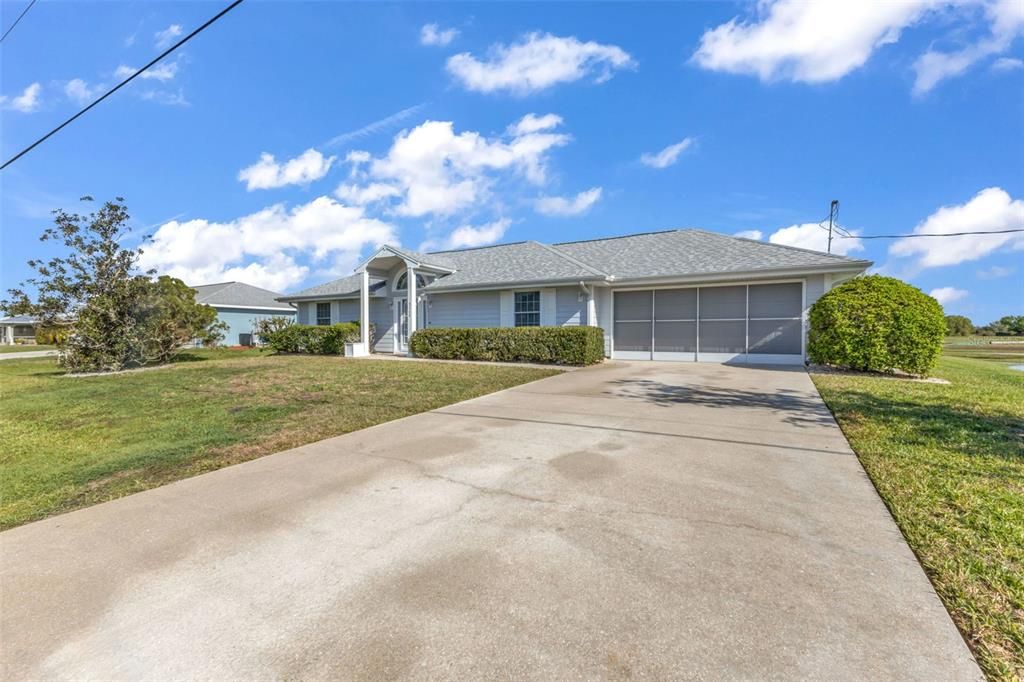 Active With Contract: $260,000 (2 beds, 2 baths, 1520 Square Feet)