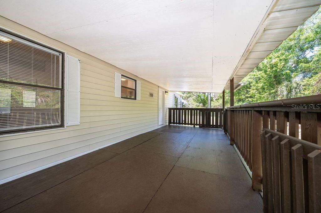 Active With Contract: $250,000 (3 beds, 2 baths, 1150 Square Feet)