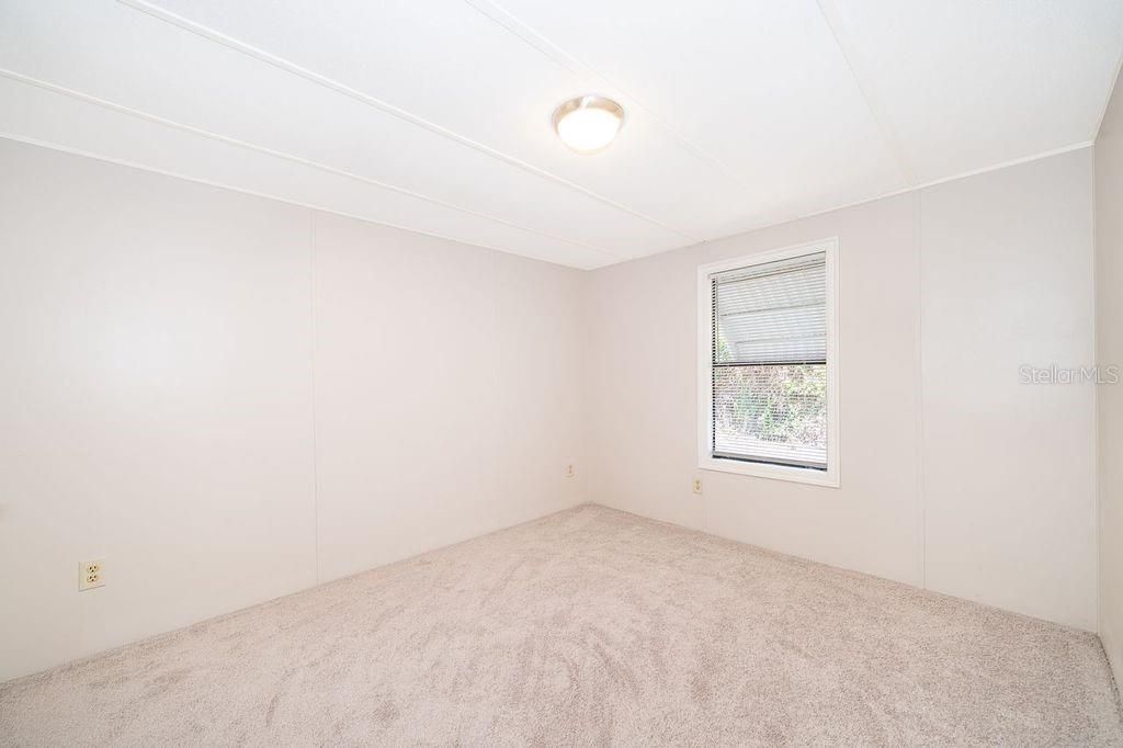 Active With Contract: $250,000 (3 beds, 2 baths, 1150 Square Feet)