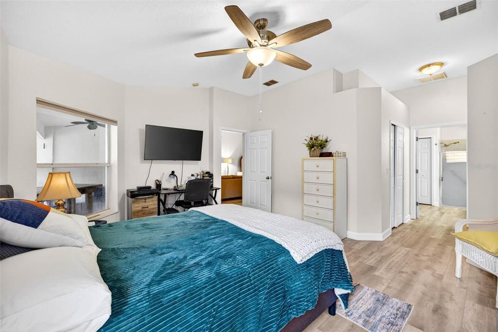 На продажу: $225,000 (2 спален, 2 ванн, 1477 Квадратных фут)