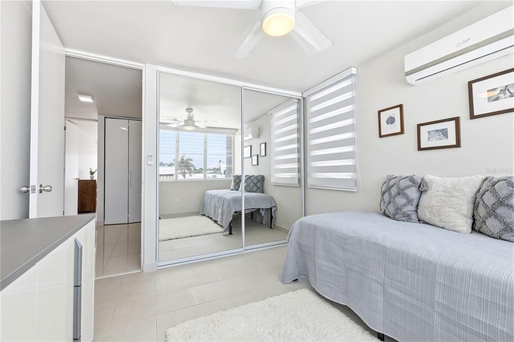 Active With Contract: $749,000 (4 beds, 3 baths, 2902 Square Feet)