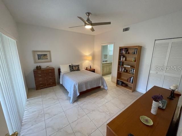 Active With Contract: $231,000 (2 beds, 2 baths, 1064 Square Feet)