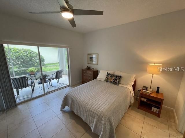 Active With Contract: $231,000 (2 beds, 2 baths, 1064 Square Feet)