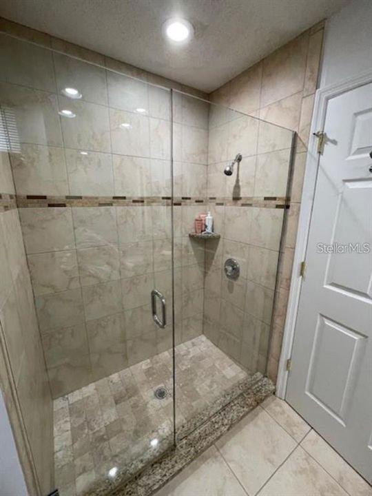 Active With Contract: $231,000 (2 beds, 2 baths, 1064 Square Feet)