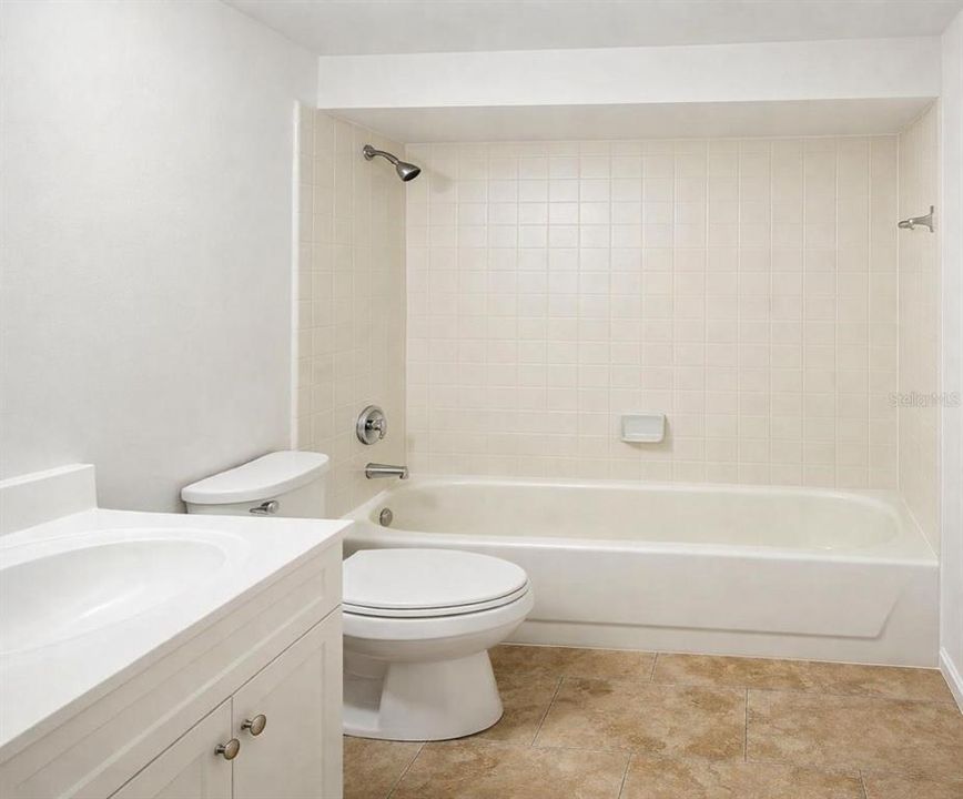 На продажу: $139,900 (2 спален, 2 ванн, 922 Квадратных фут)