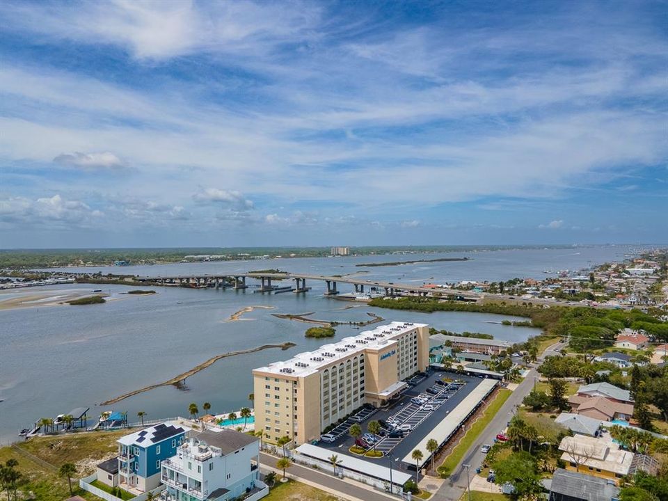 For Sale: $324,000 (3 beds, 2 baths, 1495 Square Feet)