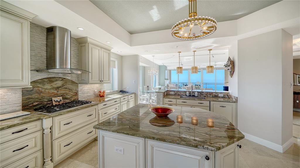 En Venta: $4,998,000 (3 camas, 3 baños, 4196 Pies cuadrados)