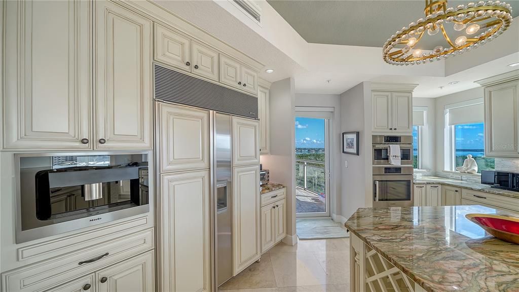 En Venta: $4,998,000 (3 camas, 3 baños, 4196 Pies cuadrados)