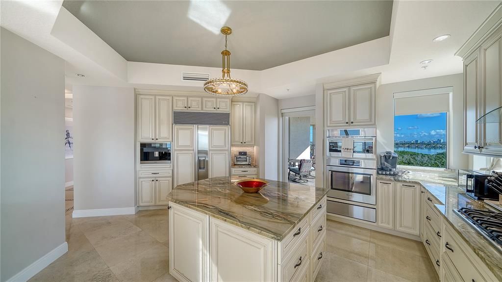 En Venta: $4,998,000 (3 camas, 3 baños, 4196 Pies cuadrados)