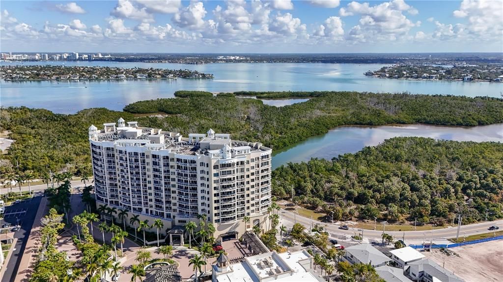 En Venta: $4,998,000 (3 camas, 3 baños, 4196 Pies cuadrados)