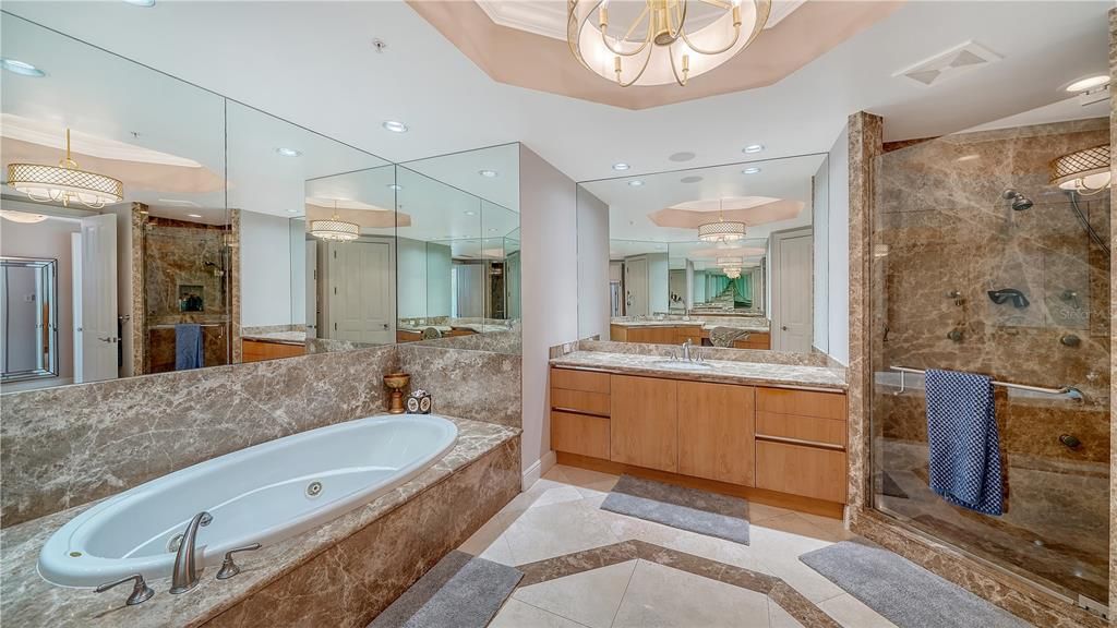 En Venta: $4,998,000 (3 camas, 3 baños, 4196 Pies cuadrados)