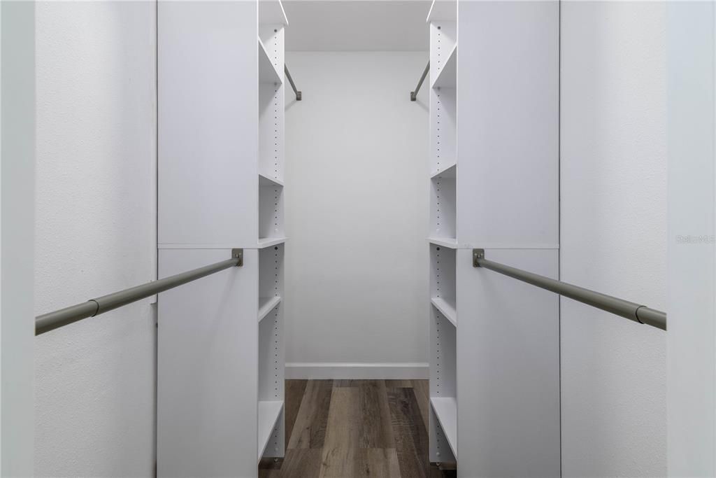 For Sale: $237,900 (3 beds, 2 baths, 1137 Square Feet)