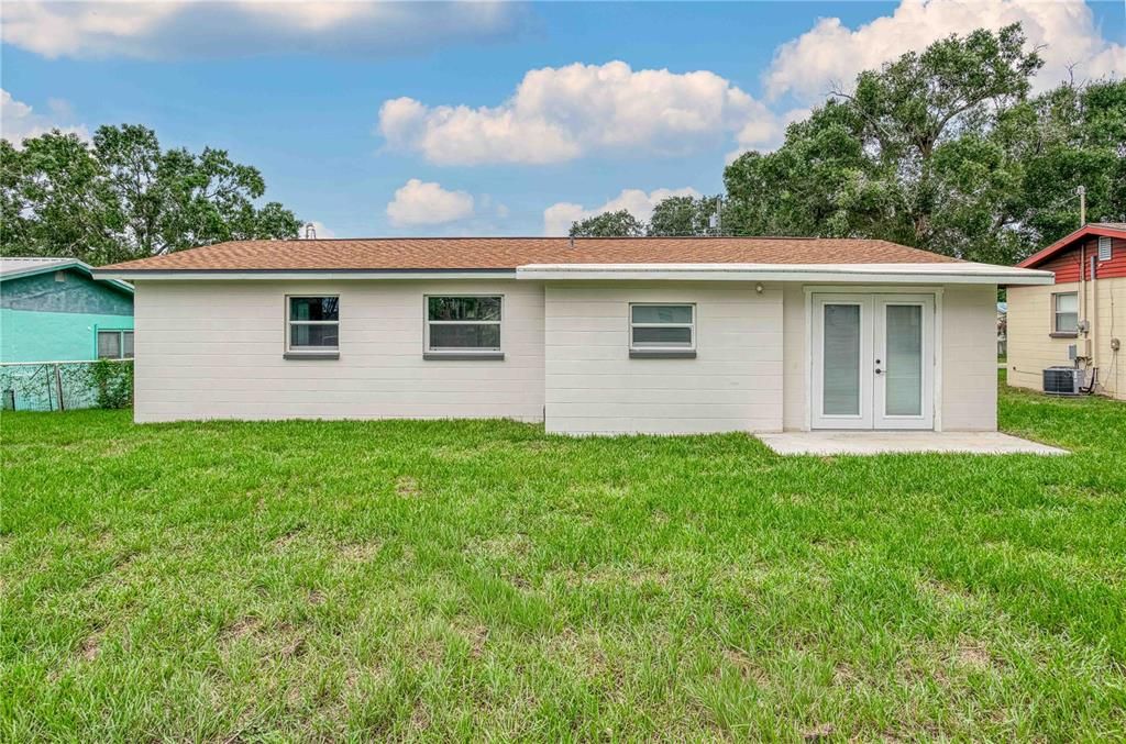 For Sale: $237,900 (3 beds, 2 baths, 1137 Square Feet)
