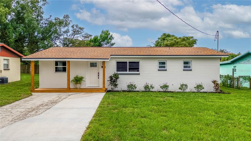 For Sale: $237,900 (3 beds, 2 baths, 1137 Square Feet)