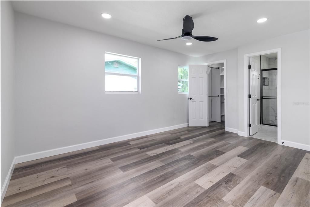 For Sale: $237,900 (3 beds, 2 baths, 1137 Square Feet)