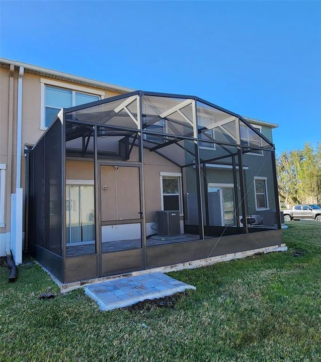 For Rent: $2,400 (3 beds, 2 baths, 1540 Square Feet)