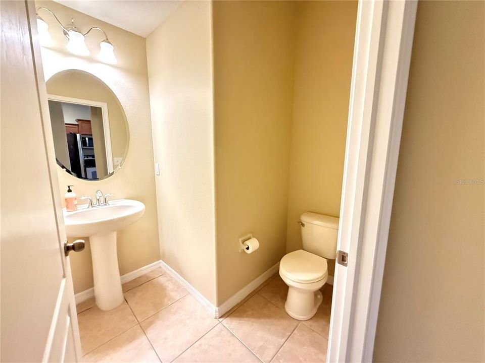 For Rent: $2,400 (3 beds, 2 baths, 1540 Square Feet)