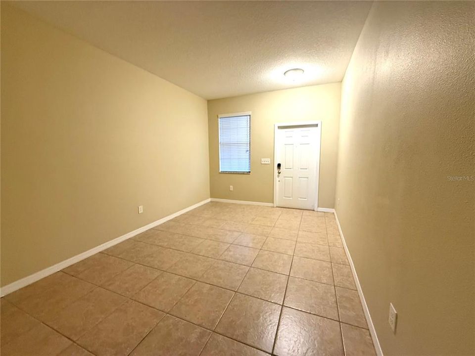 For Rent: $2,400 (3 beds, 2 baths, 1540 Square Feet)
