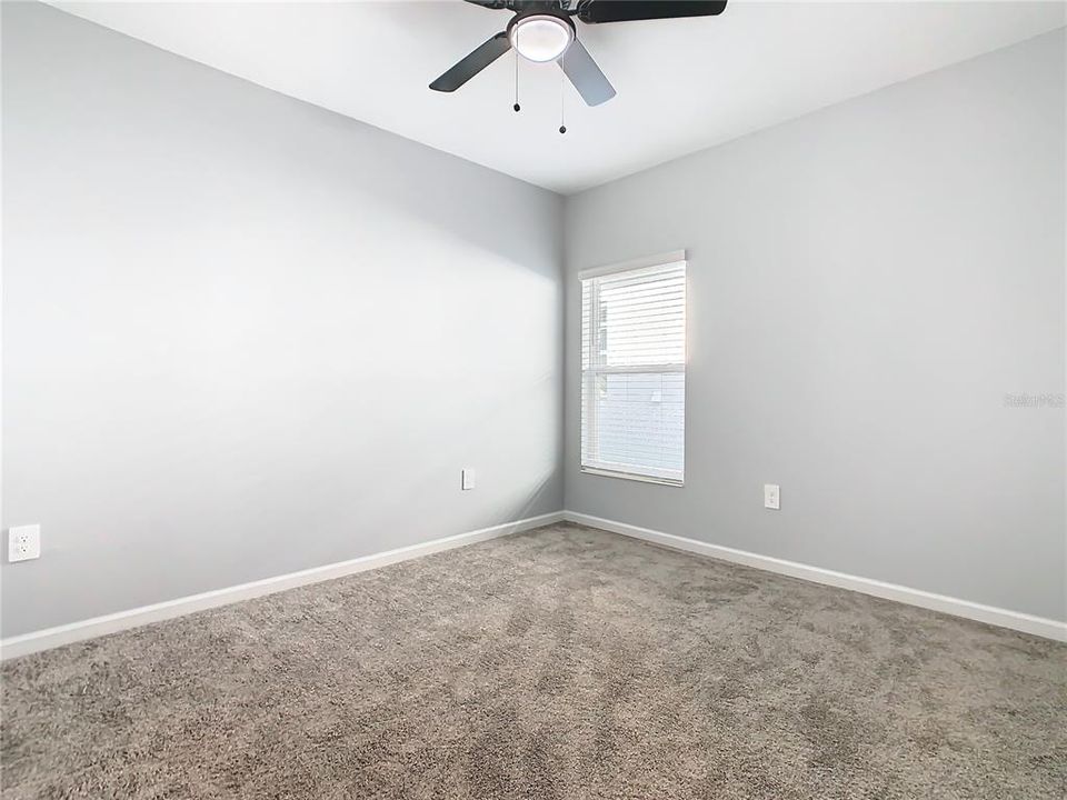 В аренду: $1,950 (3 спален, 2 ванн, 1560 Квадратных фут)