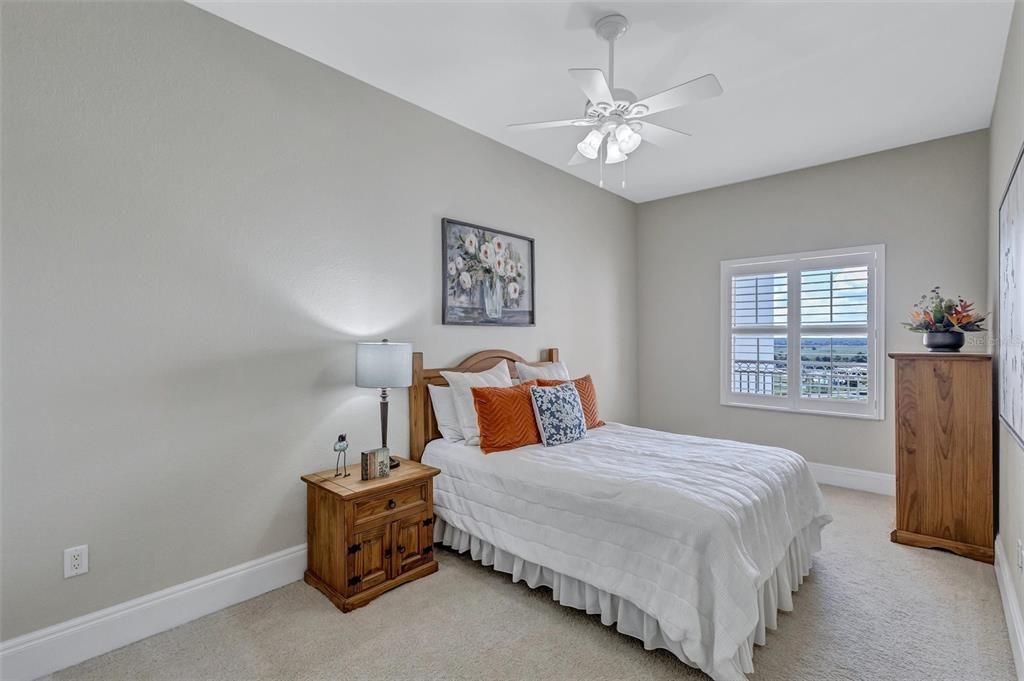 For Sale: $900,000 (3 beds, 2 baths, 2423 Square Feet)