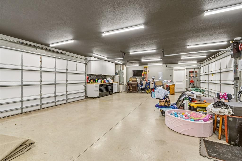 Activo con contrato: $470,000 (3 camas, 2 baños, 2200 Pies cuadrados)