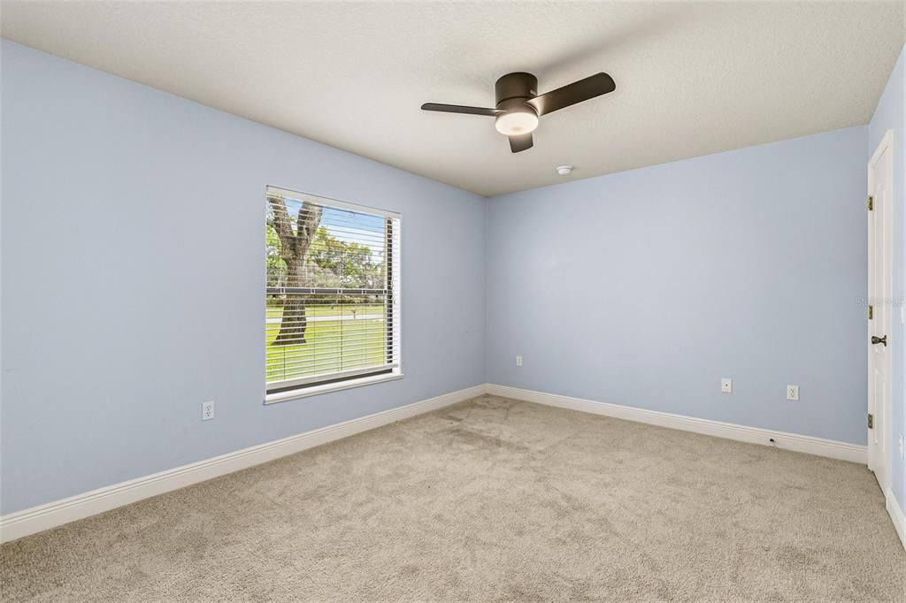 Activo con contrato: $470,000 (3 camas, 2 baños, 2200 Pies cuadrados)