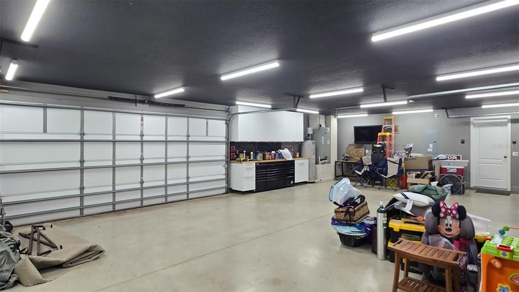 Activo con contrato: $470,000 (3 camas, 2 baños, 2200 Pies cuadrados)