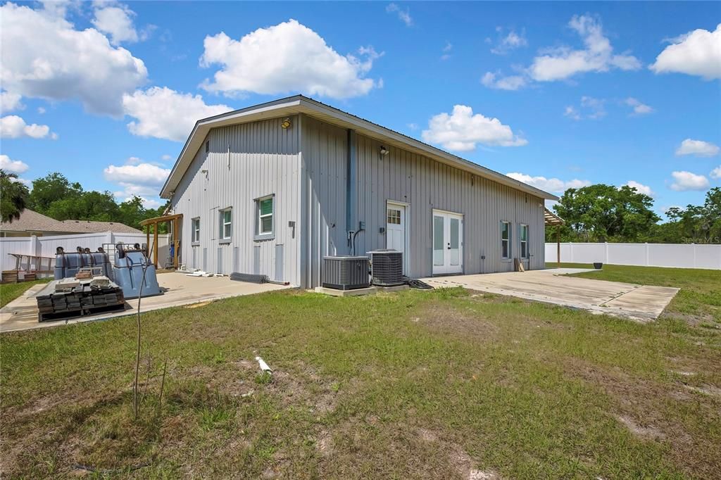 Recently Rented: $1,700 (2 beds, 1 baths, 860 Square Feet)