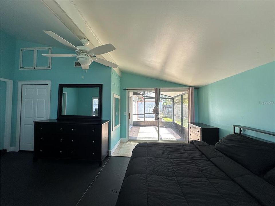 For Sale: $250,000 (3 beds, 1 baths, 1363 Square Feet)