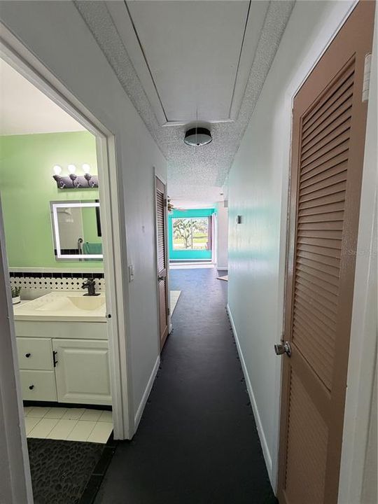 For Sale: $250,000 (3 beds, 1 baths, 1363 Square Feet)