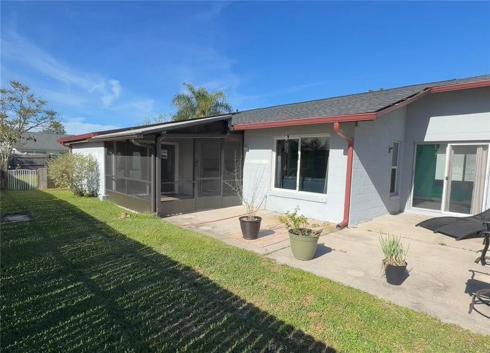 For Sale: $250,000 (3 beds, 1 baths, 1363 Square Feet)