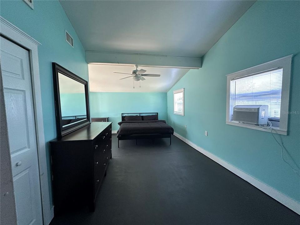 For Sale: $250,000 (3 beds, 1 baths, 1363 Square Feet)