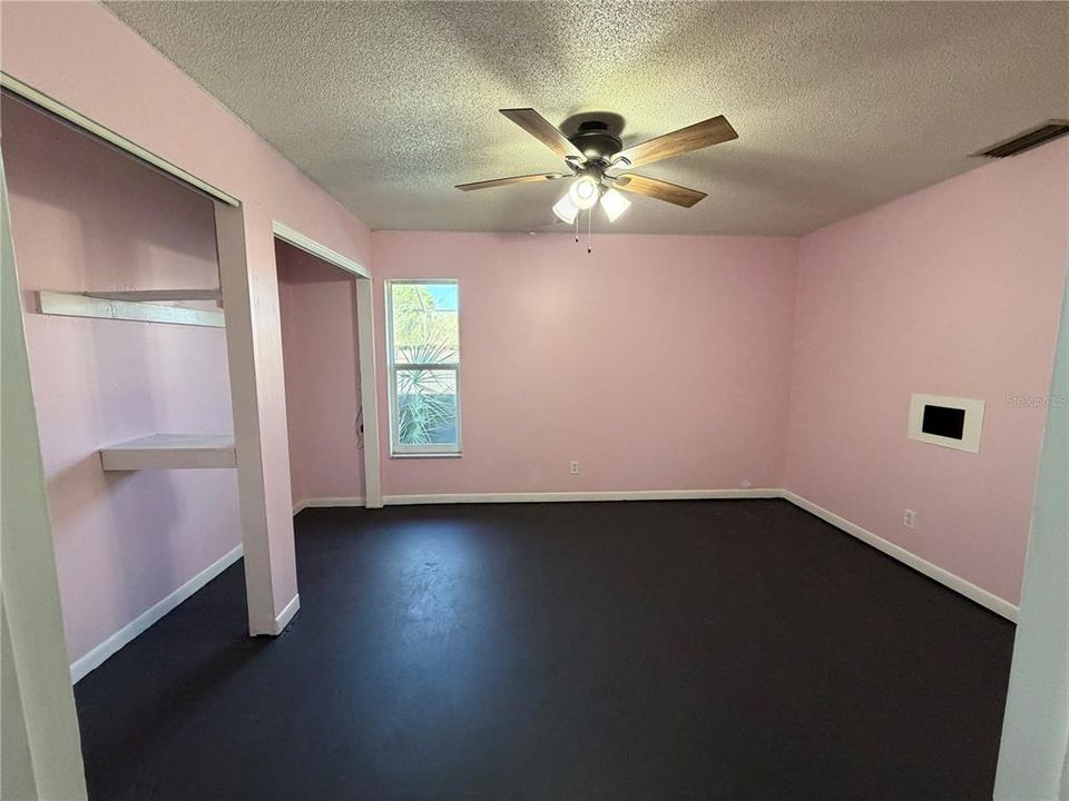 For Sale: $250,000 (3 beds, 1 baths, 1363 Square Feet)