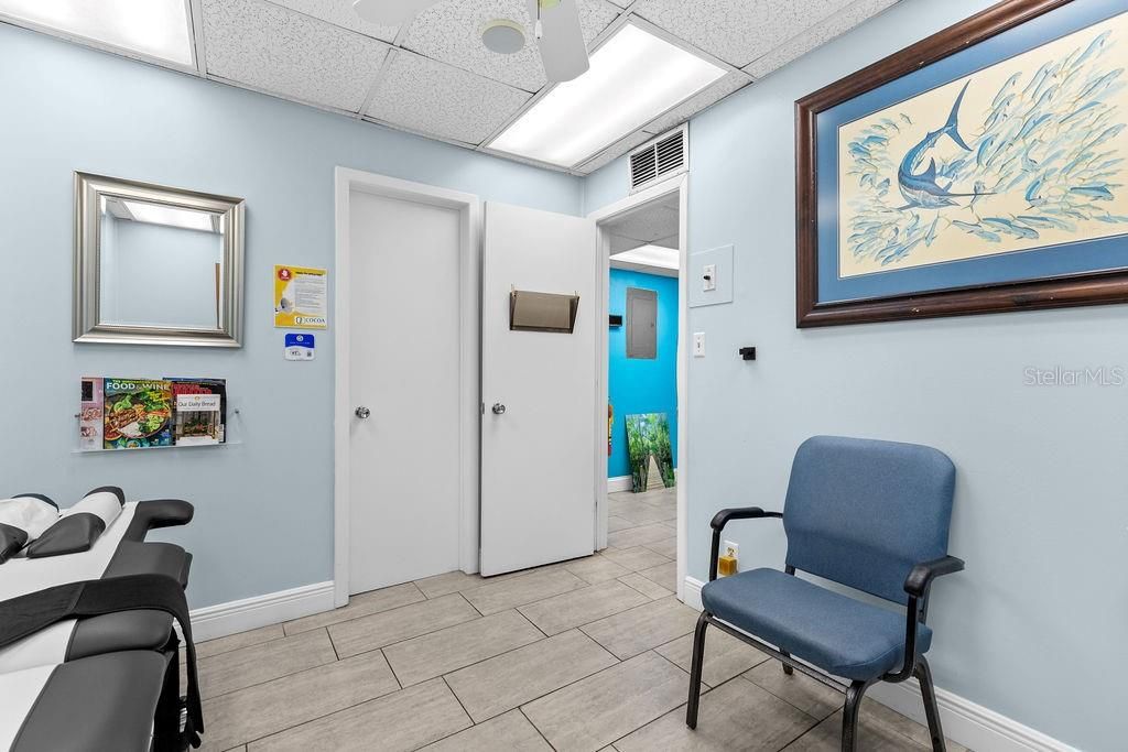 На продажу: $325,000 (0 спален, 0 ванн, 1650 Квадратных фут)