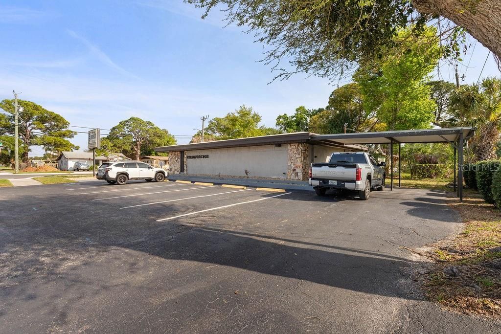 На продажу: $325,000 (0 спален, 0 ванн, 1650 Квадратных фут)