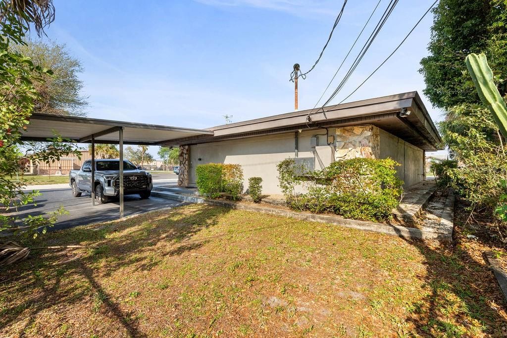 На продажу: $325,000 (0 спален, 0 ванн, 1650 Квадратных фут)