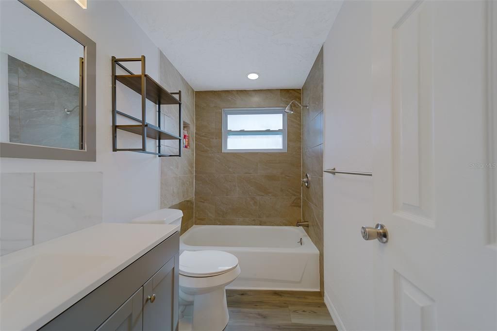 Active With Contract: $2,700 (3 beds, 2 baths, 1349 Square Feet)