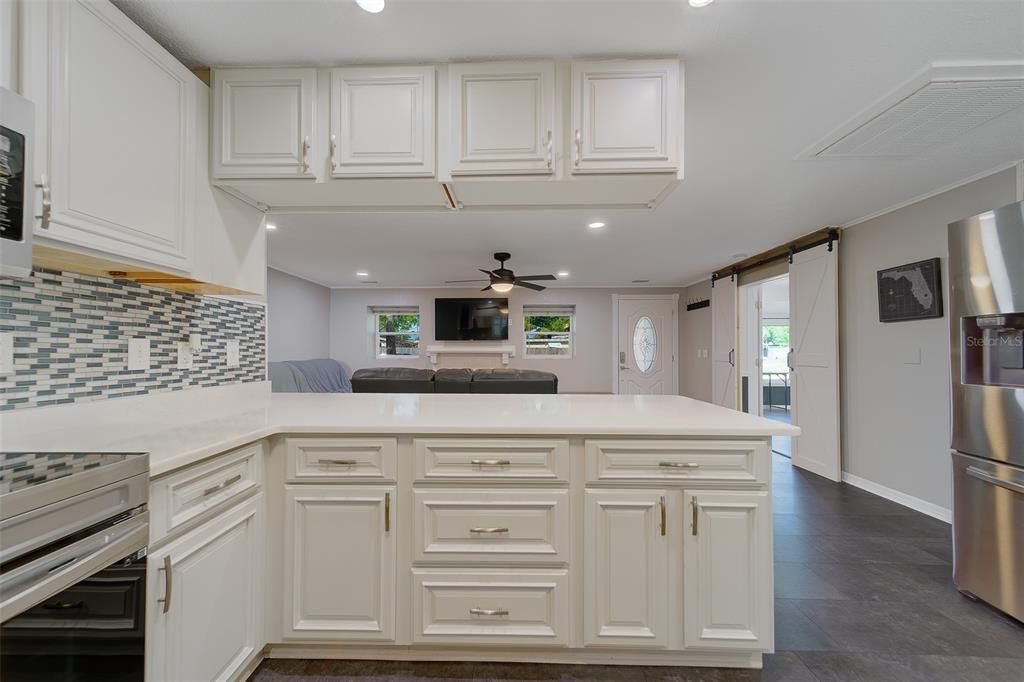 Active With Contract: $2,700 (3 beds, 2 baths, 1349 Square Feet)