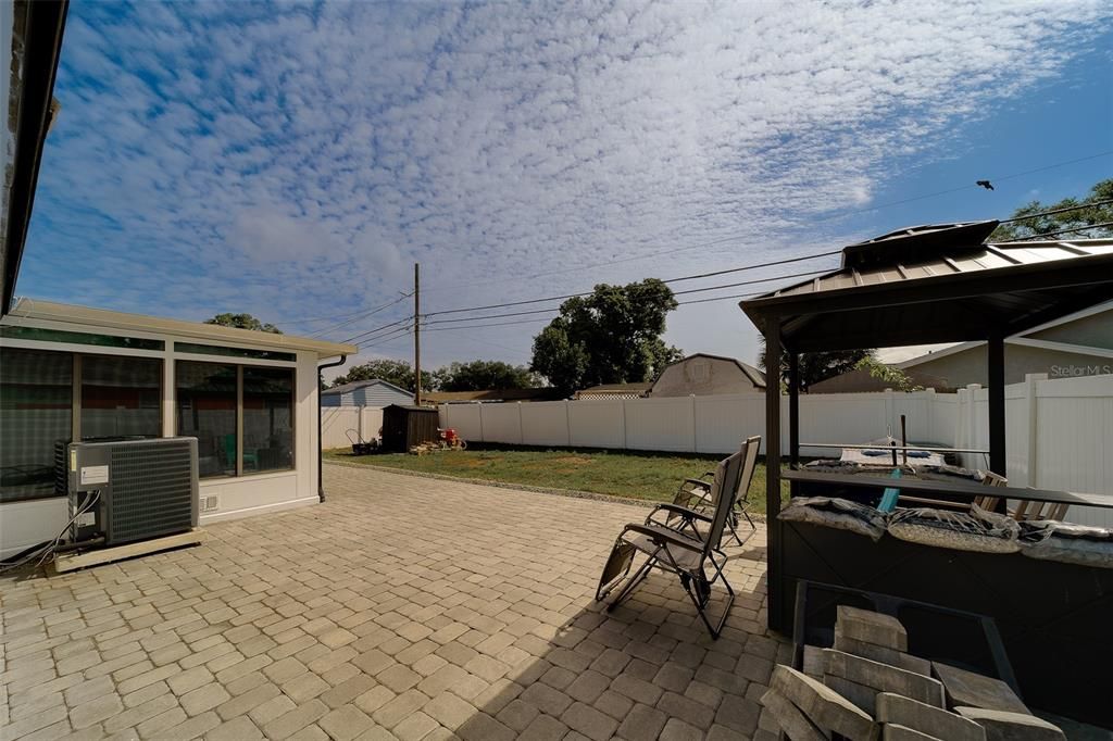 Active With Contract: $2,700 (3 beds, 2 baths, 1349 Square Feet)