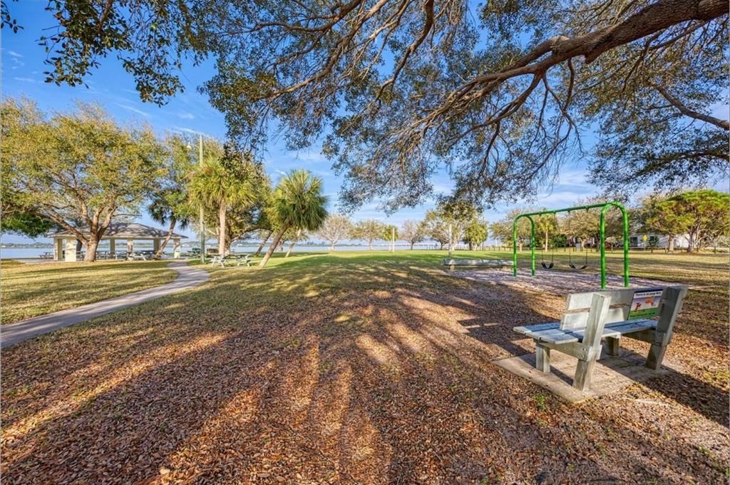 待售: $16,000 (0.23 acres)