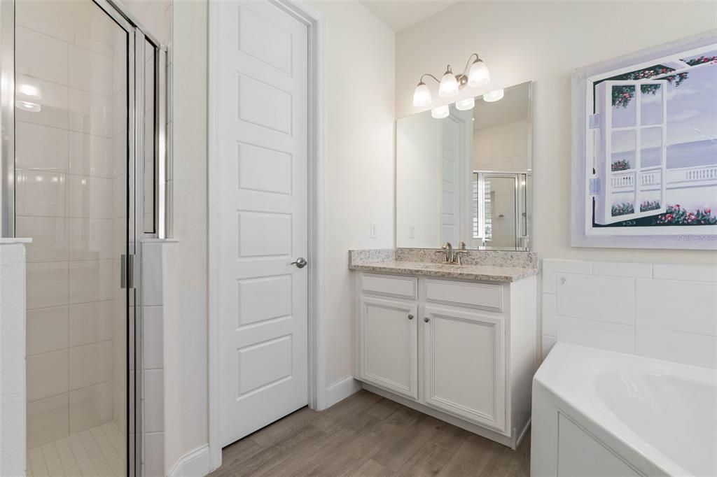 待售: $529,900 (4 贝兹, 3 浴室, 2361 平方英尺)