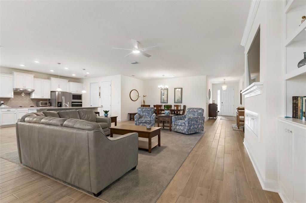 待售: $529,900 (4 贝兹, 3 浴室, 2361 平方英尺)