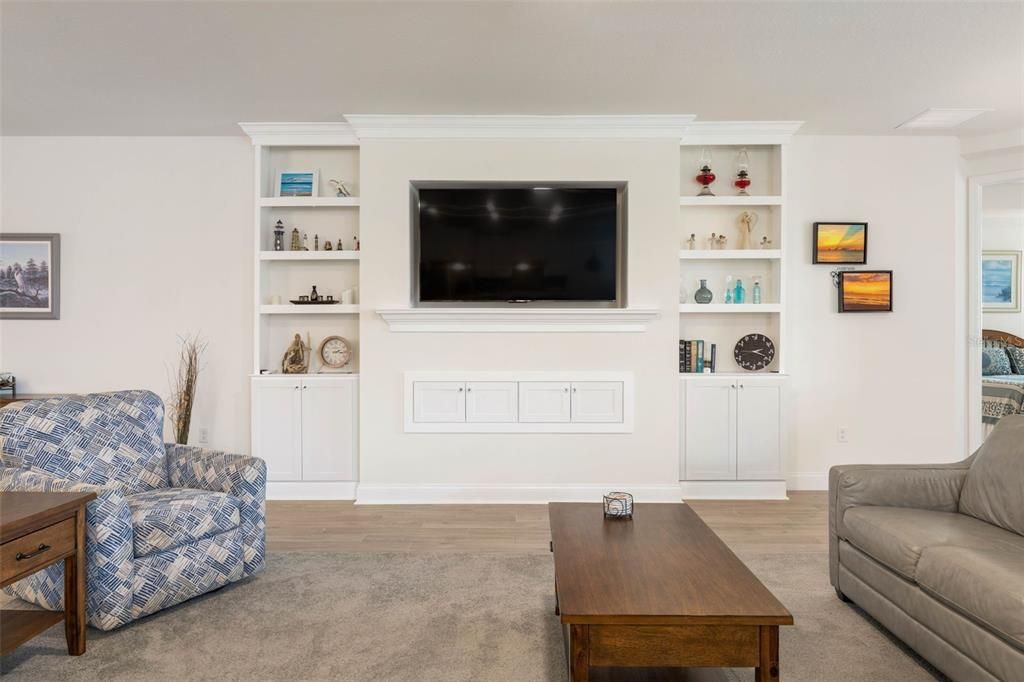 待售: $529,900 (4 贝兹, 3 浴室, 2361 平方英尺)