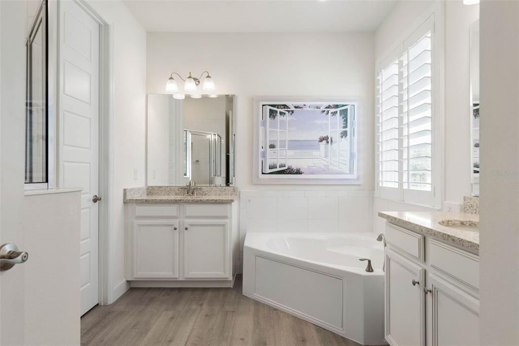 待售: $529,900 (4 贝兹, 3 浴室, 2361 平方英尺)