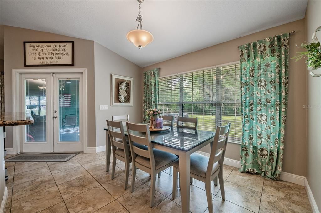 En Venta: $499,900 (4 camas, 2 baños, 2079 Pies cuadrados)