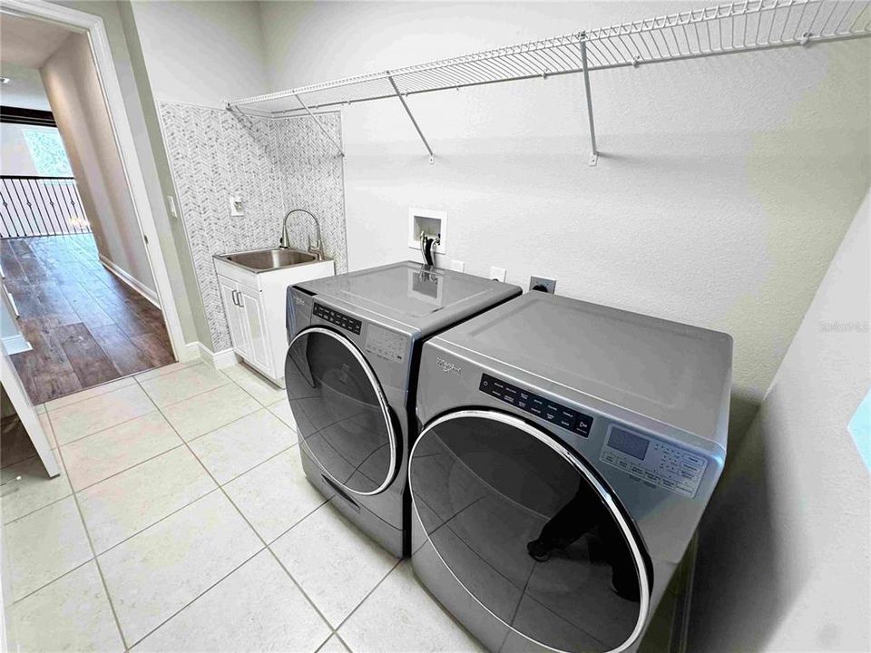 В аренду: $4,800 (4 спален, 3 ванн, 3087 Квадратных фут)