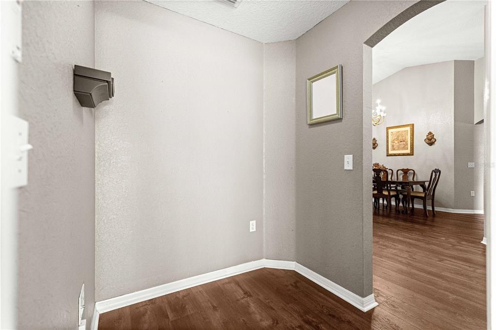 En Venta: $335,000 (3 camas, 2 baños, 1854 Pies cuadrados)